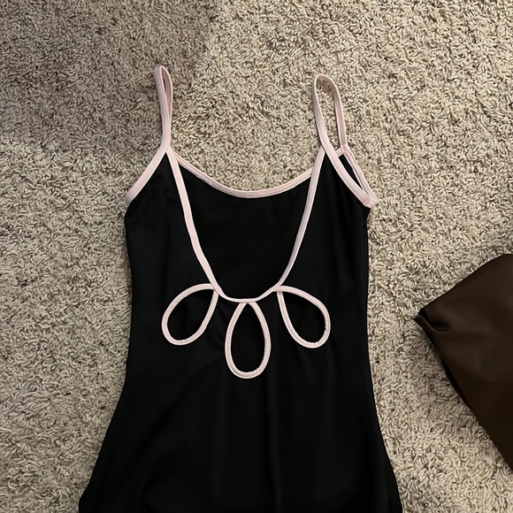 Bundle of 5 dance leotards - Picture 3 of 6